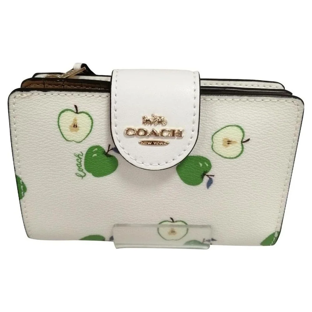 COACH MEDIUM CORNER ZIP WALLET WITH APPLE PRINT NWT